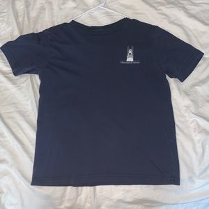 Navy Youth Medium, Vineyard Vines t-shirt.